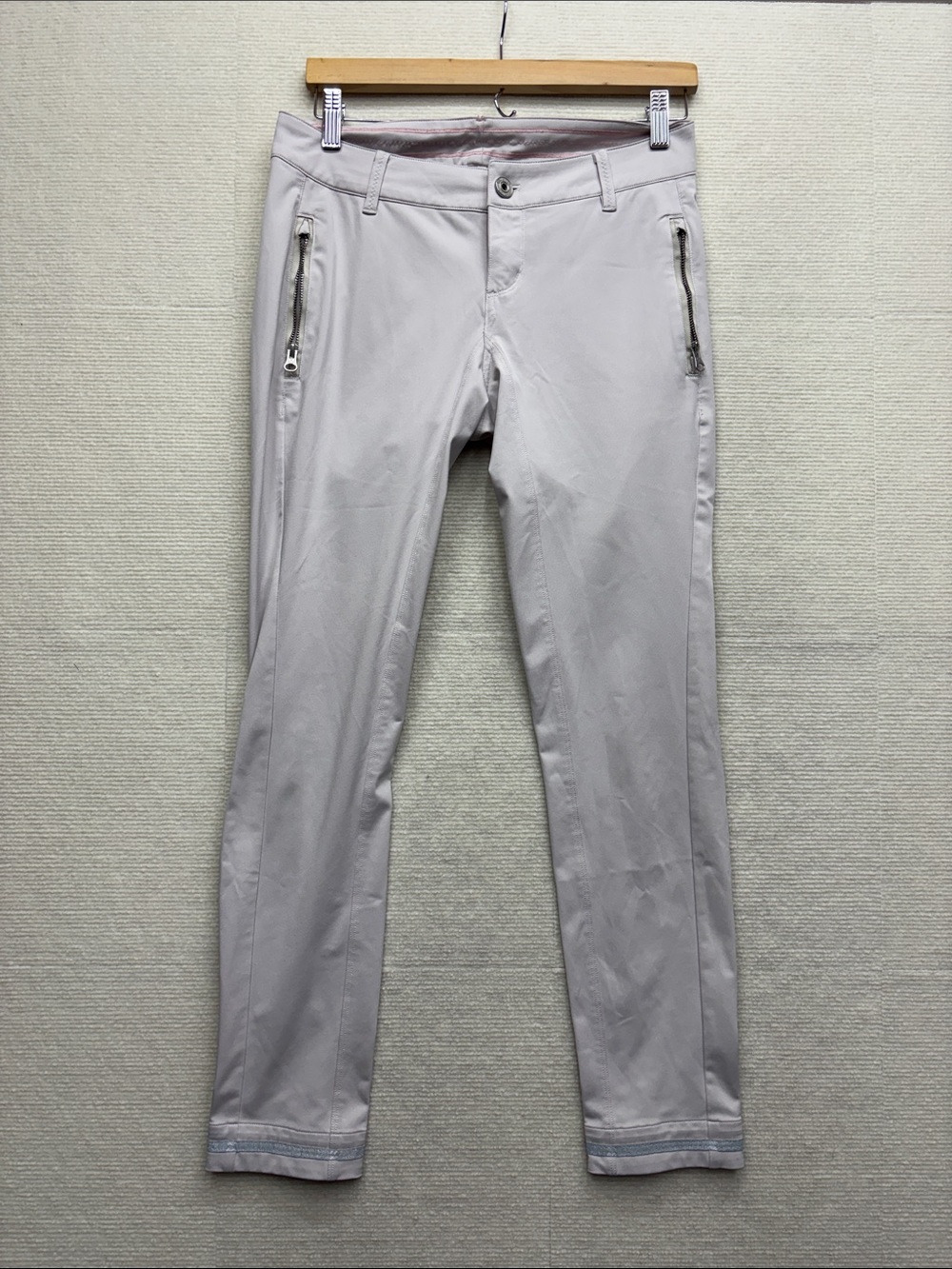LULULEMON | 6 Slim Travel Pants